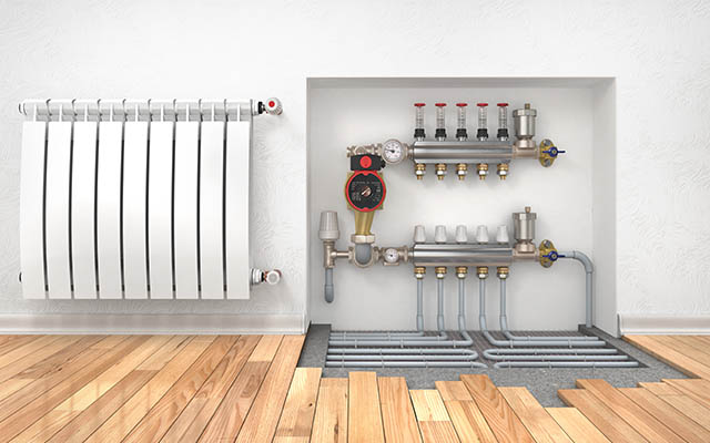 Hydronic heating manifold